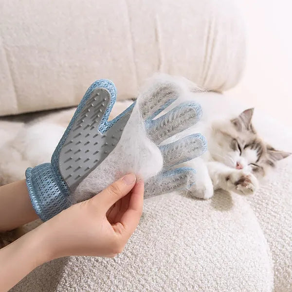 The MeowTested Grooming Glove — Gentle Deshedding + Massage